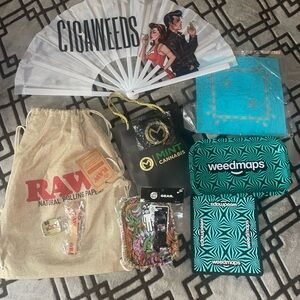 💨 RAW Natural Rolling Papers Drawstring Bag Set with Accessories 10pc Set